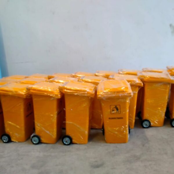 Tempat Sampah Fiberglass